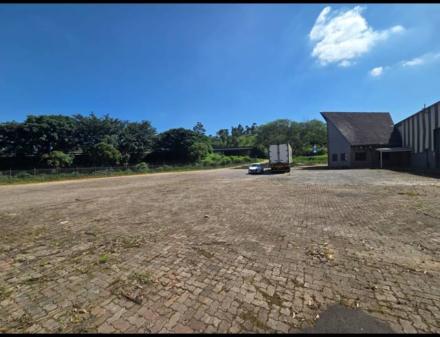 845M² WAREHOUSE TO LET IN MAHOGANY RIDGE